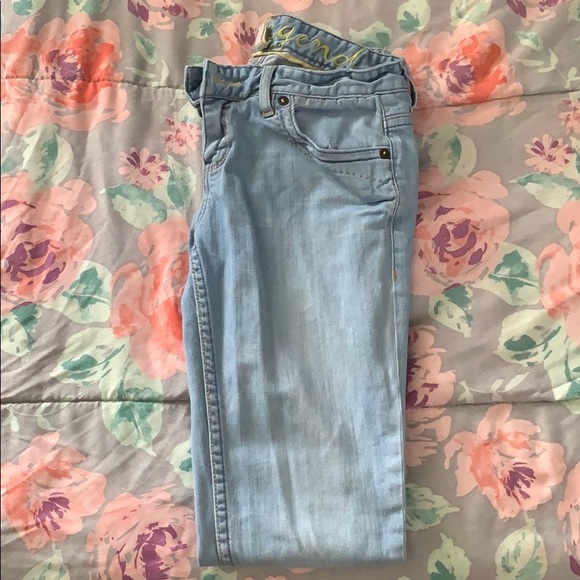 🎉Roxy Legend Light Blue Straight Leg Jeans - Picture 4 of 8